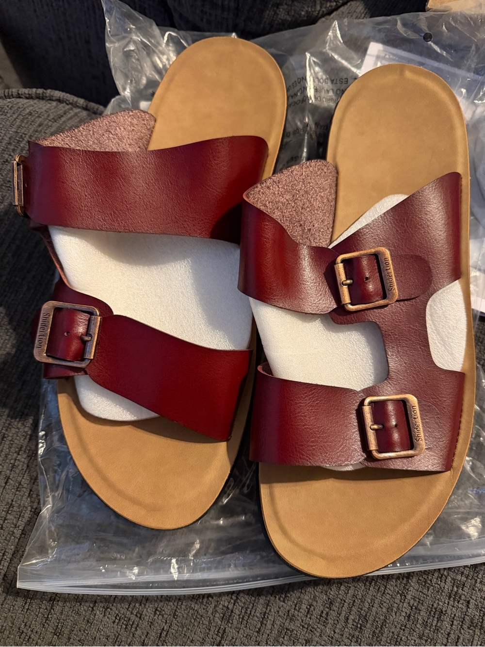 Women's Double-Buckle Slide Sandals - Burgundy